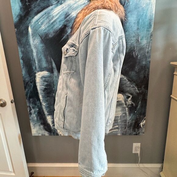 Denim Jacket with Faux Fur Collar - Picture 2 of 6